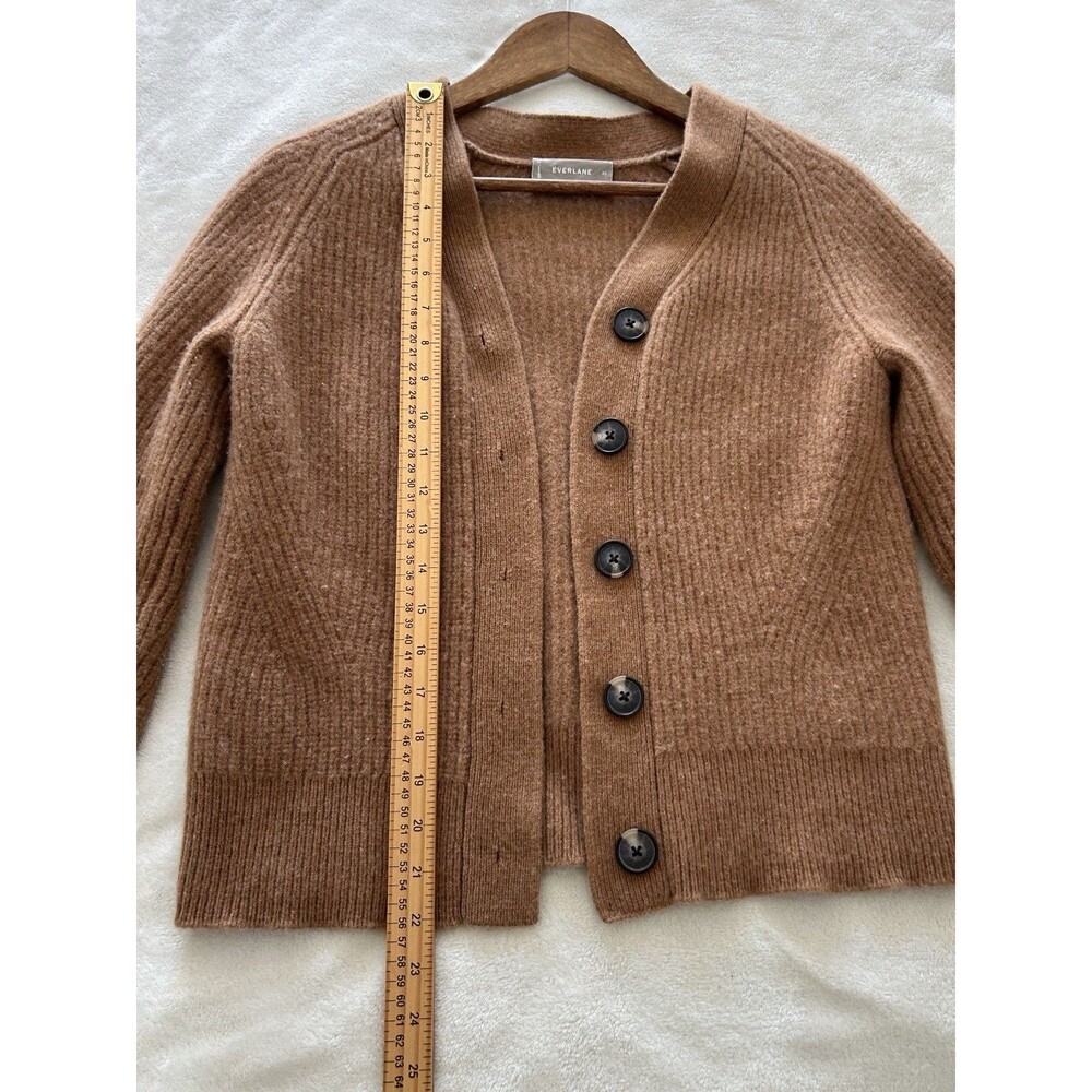 Everlane Womens Cardigan XS Felted Merino Sweater Chunky KNIT DEEP CAMEL COLOR - Picture 6 of 15